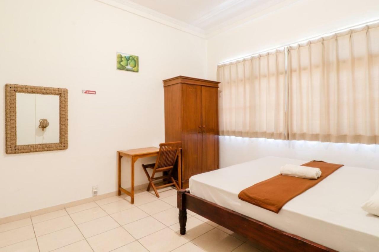 Palmyra Hostel Malang Dış mekan fotoğraf