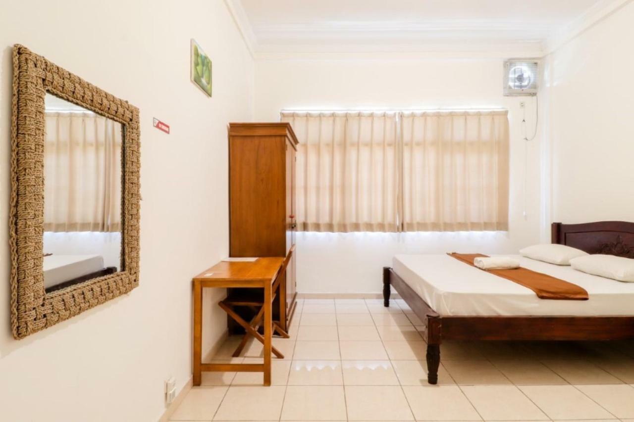 Palmyra Hostel Malang Dış mekan fotoğraf