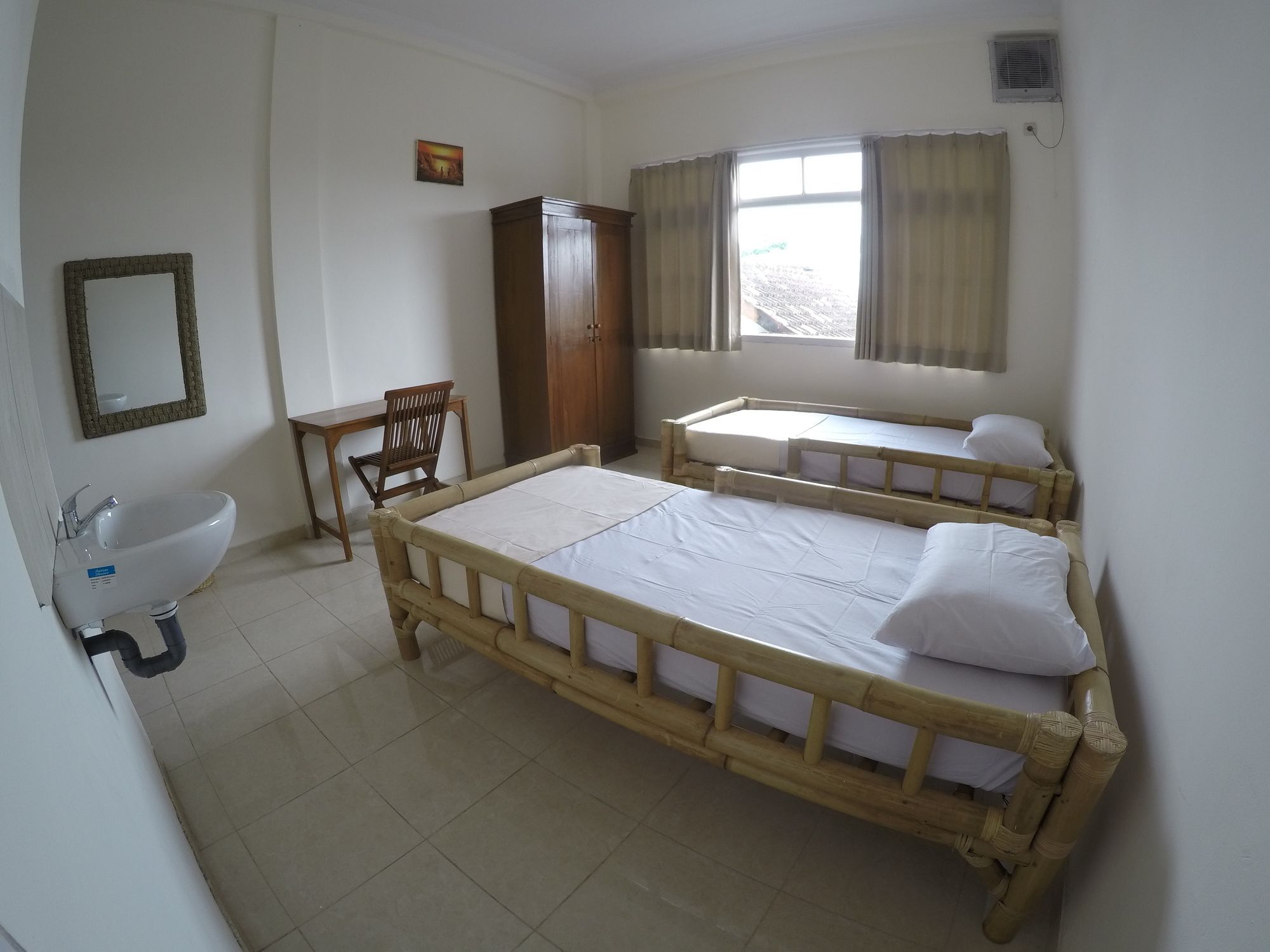 Palmyra Hostel Malang Dış mekan fotoğraf